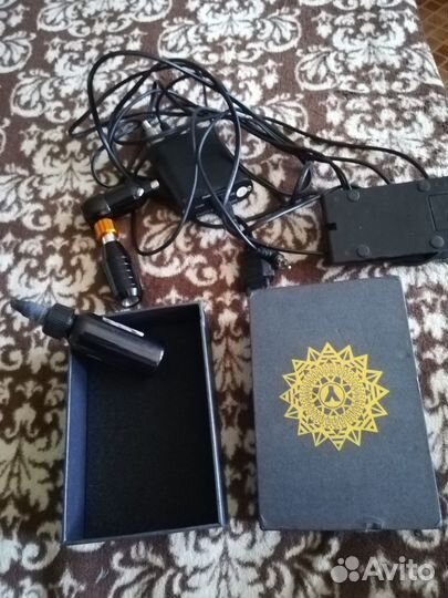 Машинка для татуажа и тату