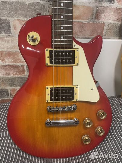 Электрогитара Epiphone Les Paul LP-100