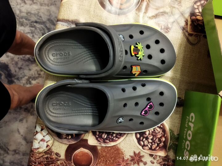 Шлепанцы мужские crocs