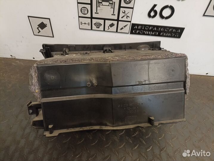 Бардачок для Mercedes Benz W203