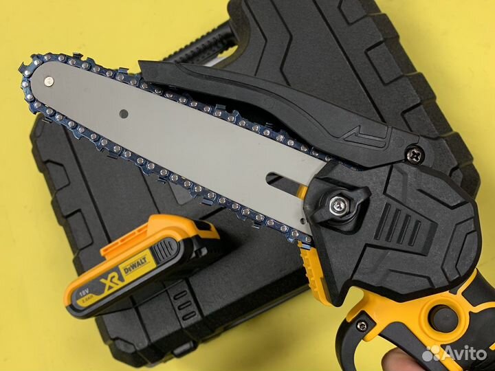 Цепная пила dewalt