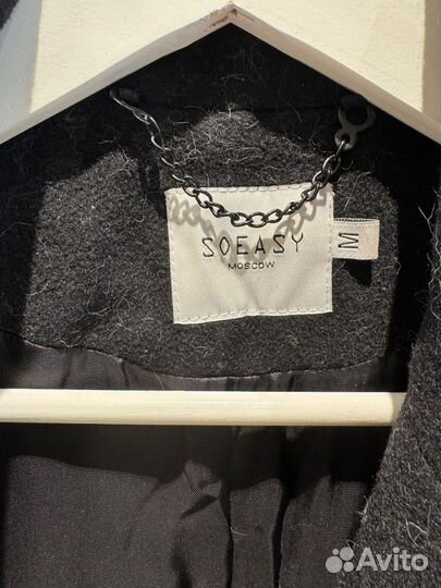 Пальто женское зимнее, M