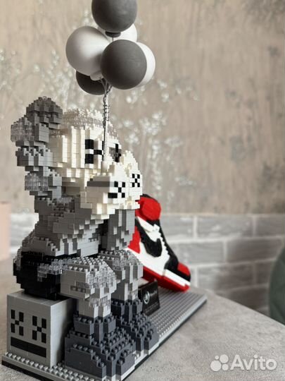 Конструктор с подсветкой Kawsик