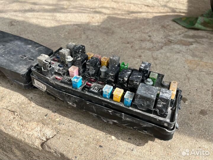 Блок предохранителей Chevrolet Captiva