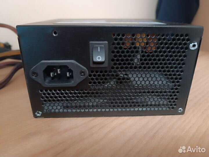 Блок питания Corsair 650w