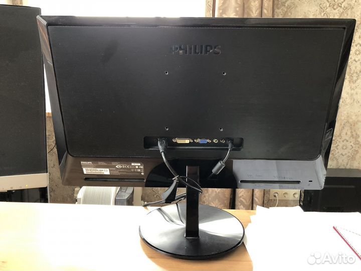 Монитор Philips 234E5Q 23дюйма IPS матрица