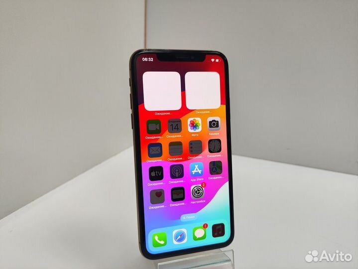iPhone Xs, 64 ГБ