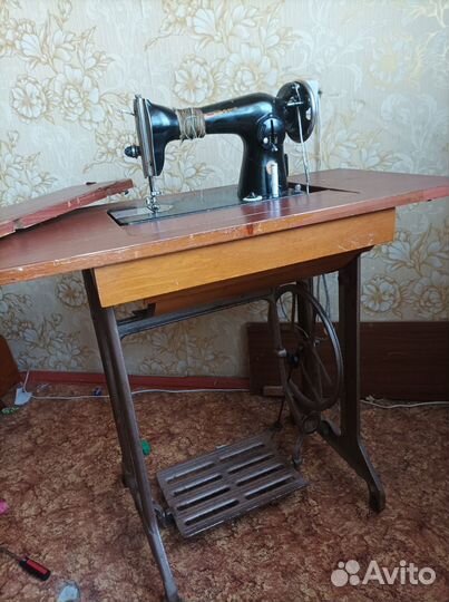 Швейная машина Подольск