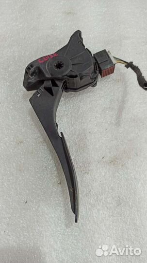 Педаль газа Chevrolet Cruze