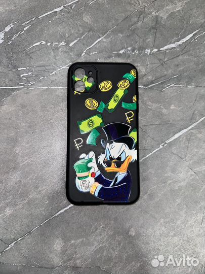 Чехол на iPhone 11