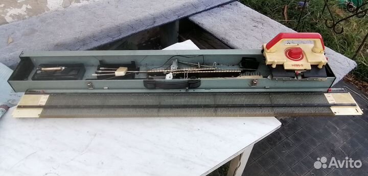 Вязальная машина нева 5