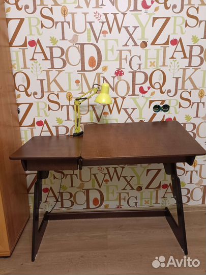 Стол письменный