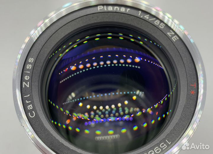 Carl Zeiss Planar T* 1.4/85 ZE