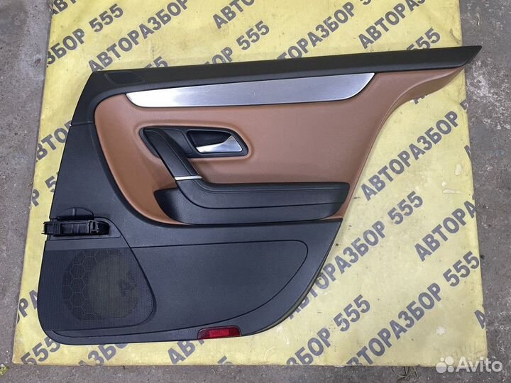 Обшивка двери задней правой VW Passat CC