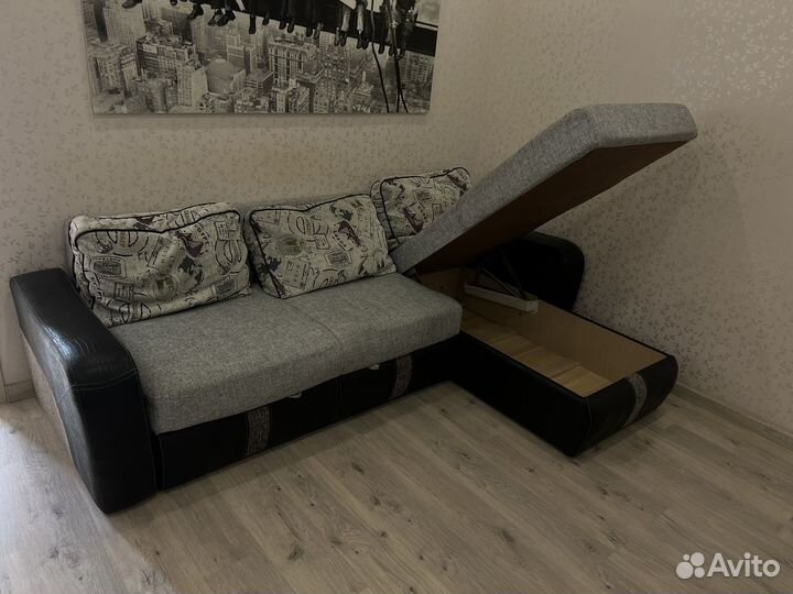 Угловой диван бу