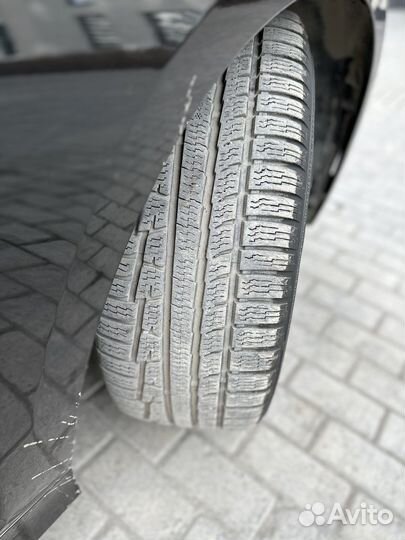 Nokian Tyres WR 235/50 R18