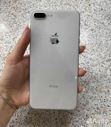 iPhone 8 Plus, 64 ГБ