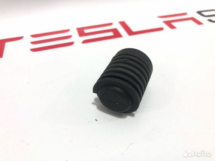 Демпфер капота Tesla Model 3 2019 6007220-00-B