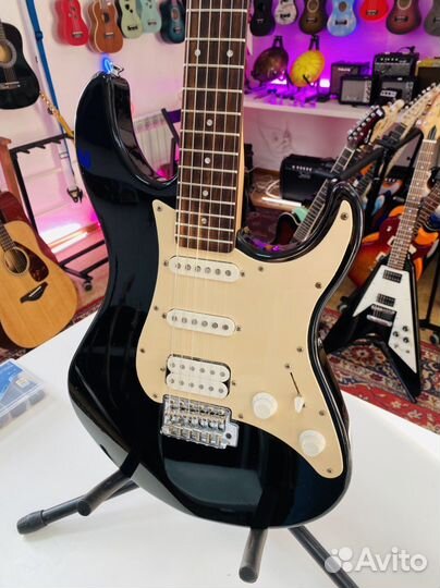 Электрогитара Yamaha EG112