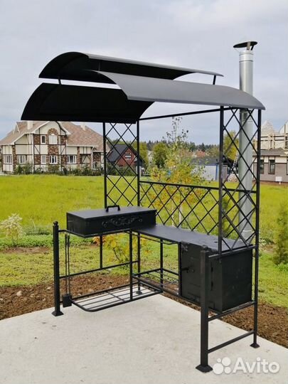 Мангал с крышей