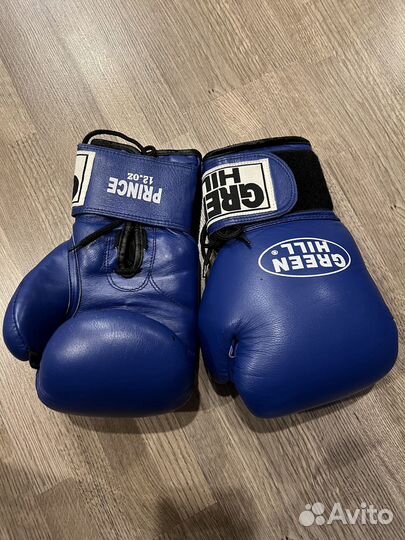 Боксерские перчатки green hill 12 oz