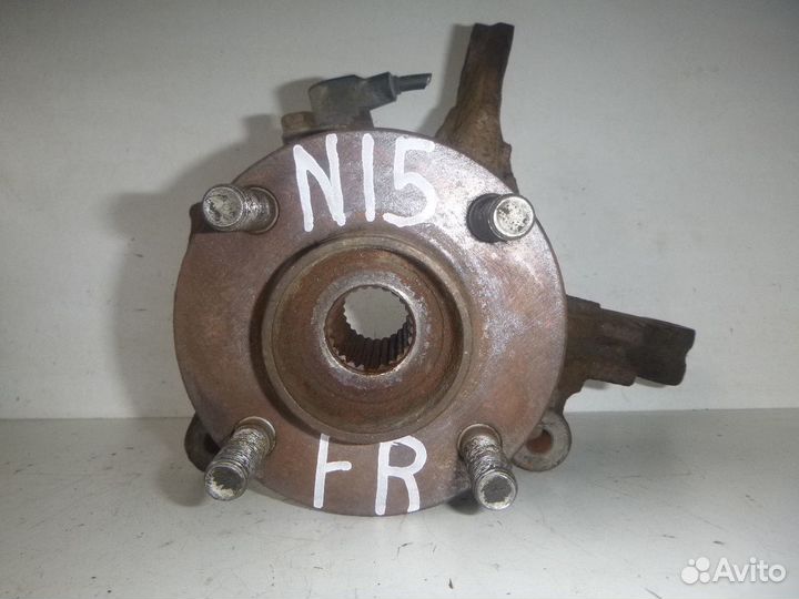 Кулак поворотный передний правый Nissan Almera