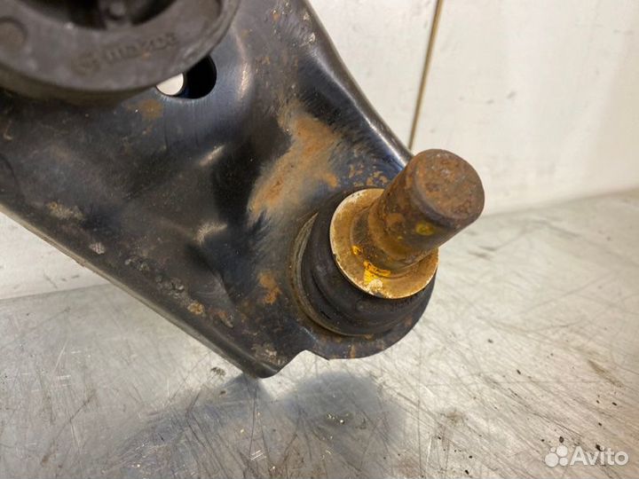 Рычаг подвески передний правый Mazda Mazda3 BP PE