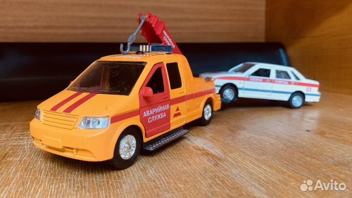 Машинка эвакуатор