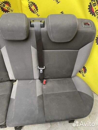 Сиденье заднее Ford Focus 3 хэтчбек 1.6 iqdb
