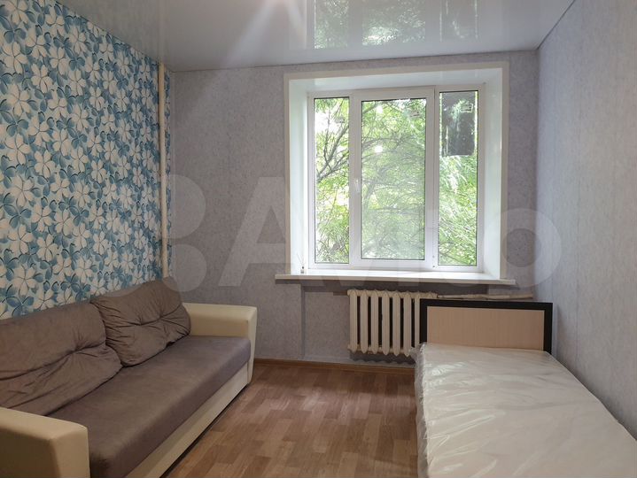 Комната 16 м² в 3-к., 4/4 эт.