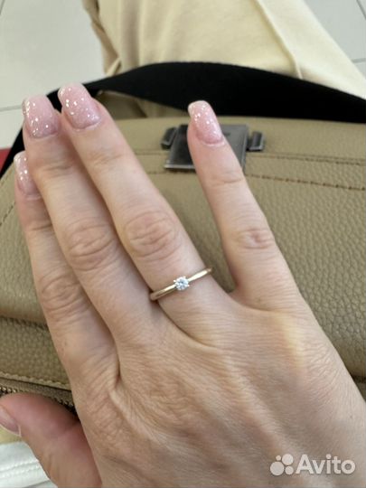 Кольцо с бриллиантом мюз miuz