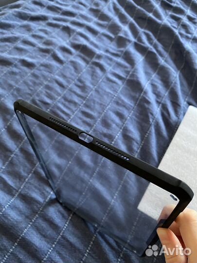 Чехол на iPad