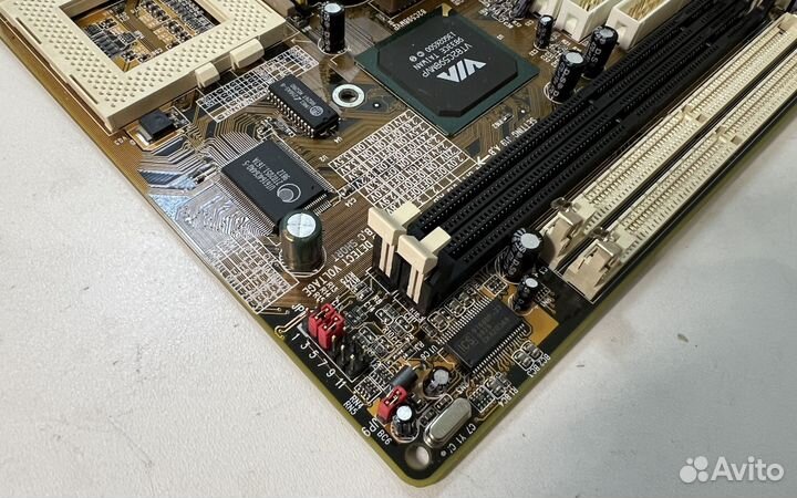 Shuttle HOT-591P + AMD K6-2/533 + 128Mb