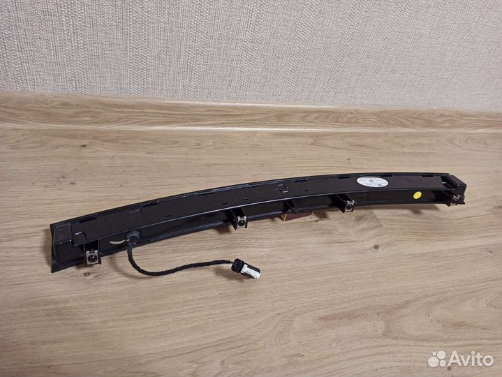 Стоп сигнал задний Дискавери 5