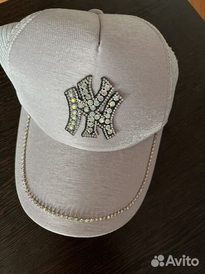 Кепка новая
