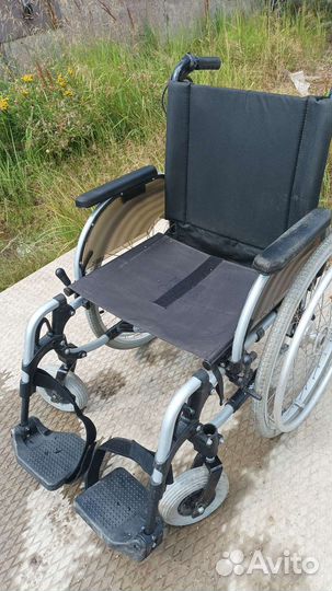 Инвалидное кресло