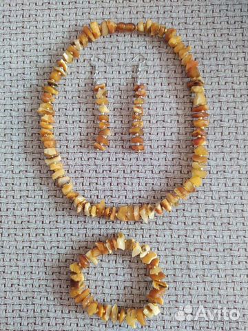Янтарь бусы серьги браслеты и много ещё всего