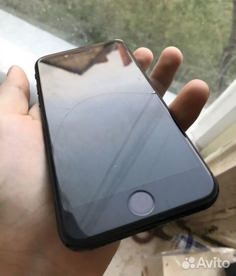 iPhone SE (2020), 64 ГБ