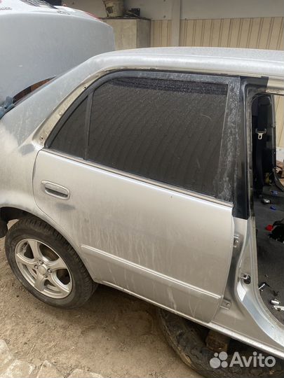 Разбор toyota corolla 110