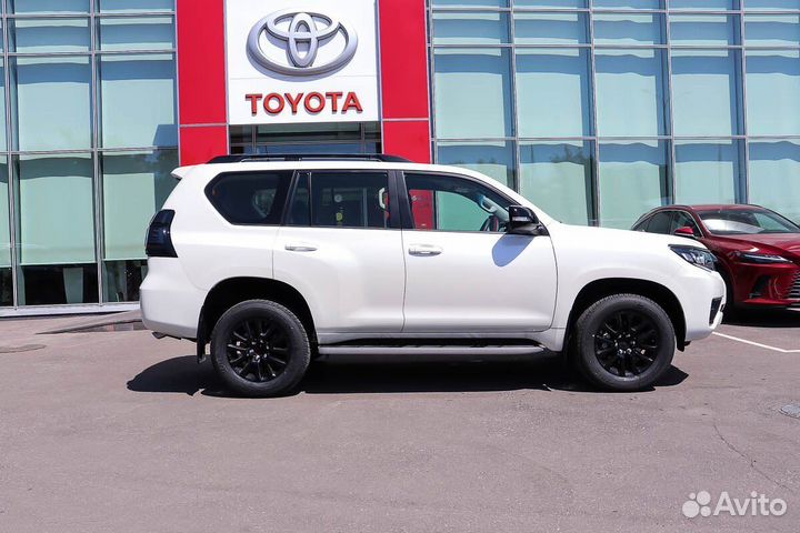 Toyota Land Cruiser Prado 2.8 AT, 2022