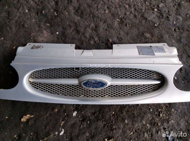 Решетка радиатора форд галакси 1998 год