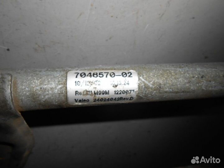 Трапеция стеклоочистителей (BMW X5)