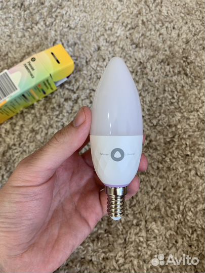 Умная лампочка яндекс е14