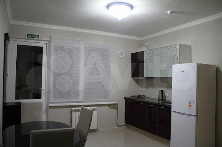 2-к. квартира, 45 м², 1/3 эт.