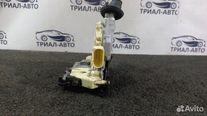 Замок двери передний правый Audi Q7 4L 3.0 diesel