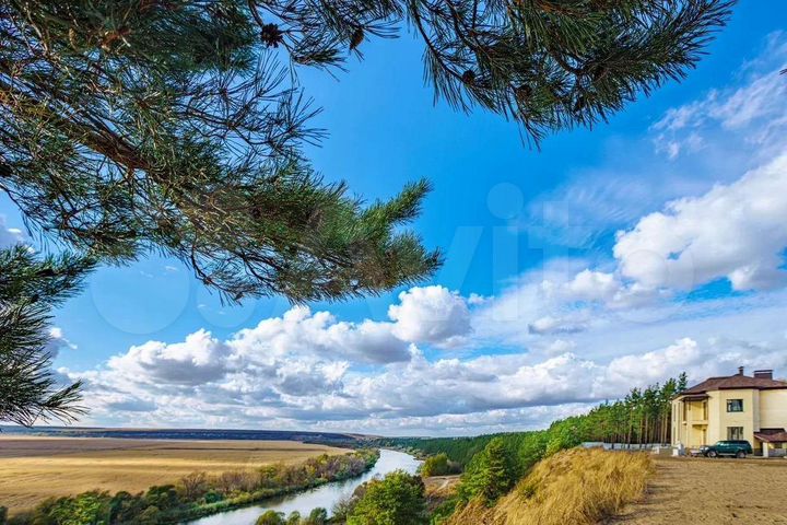 Таунхаус 170 м² на участке 3 сот.