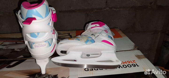 Коньки ледовые для девочки