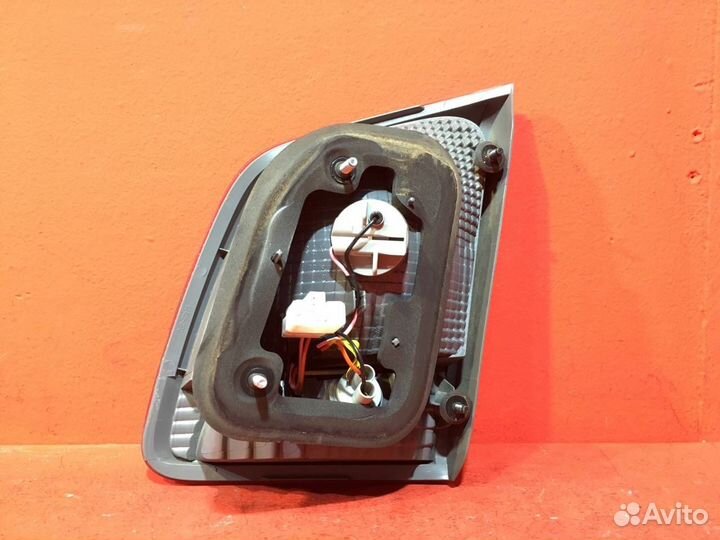 Фонарь для Kia Sorento XM D4HB 2.2L (Б/У)