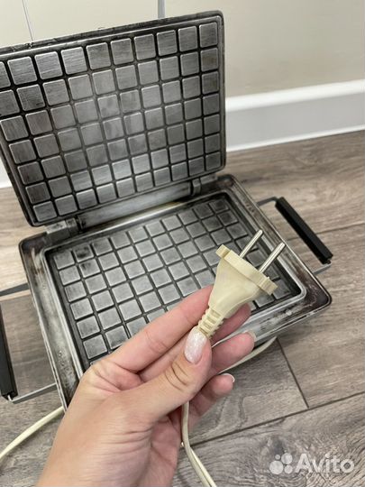 Вафельница