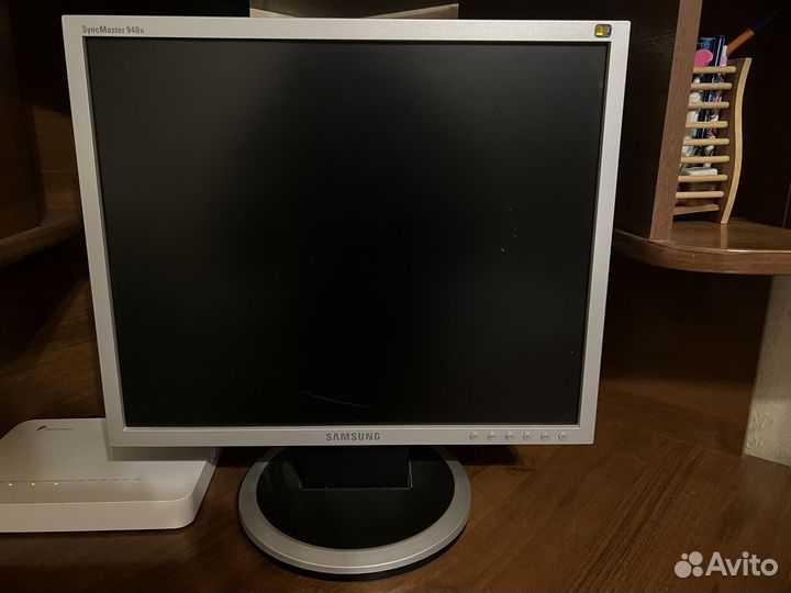 Монитор Samsung
